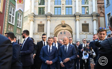Magyar Péter: a magyar nép megfogadta II. János Pál pápa tanácsát, hogy ne féljen