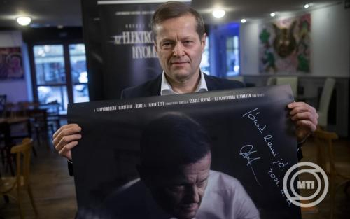 A legjobb dokumentumfilm díját nyerte el Krakkóban a Krausz Ferencet bemutató alkotás