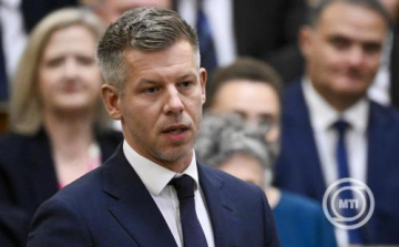 Magyar Péter: Orbán Viktor állítsa le a Fidesz dezinformációs kampányát!