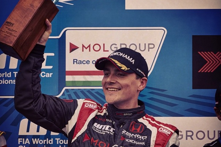 Túraautó-vb – privát bajnok lett Michelisz Norbert